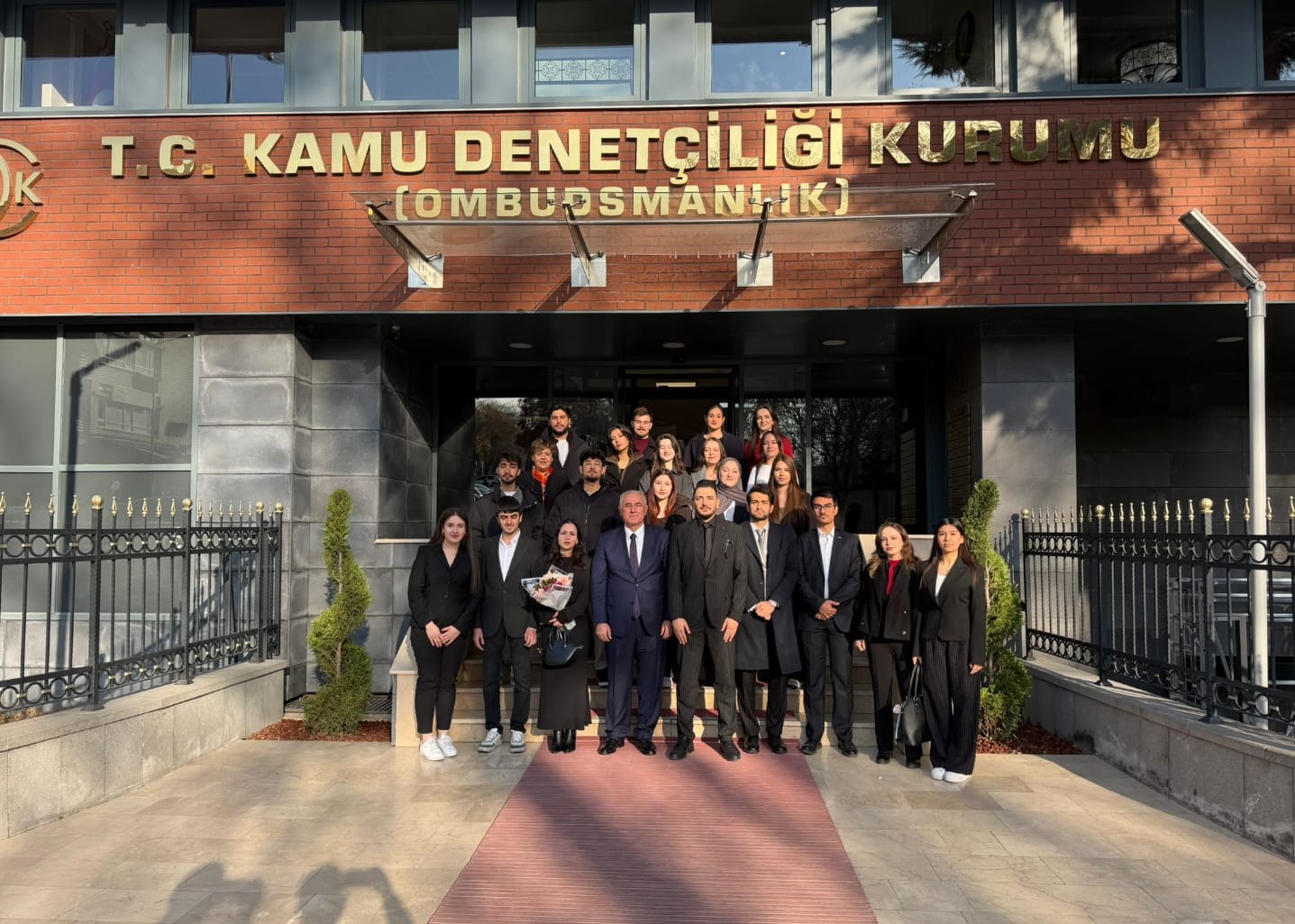 Ankara Bilim Üniversitesi Ombudsmanlık Topluluğu olarak Kamu Denetçiliği Kurumuna ziyaret gerçekleştirdi.