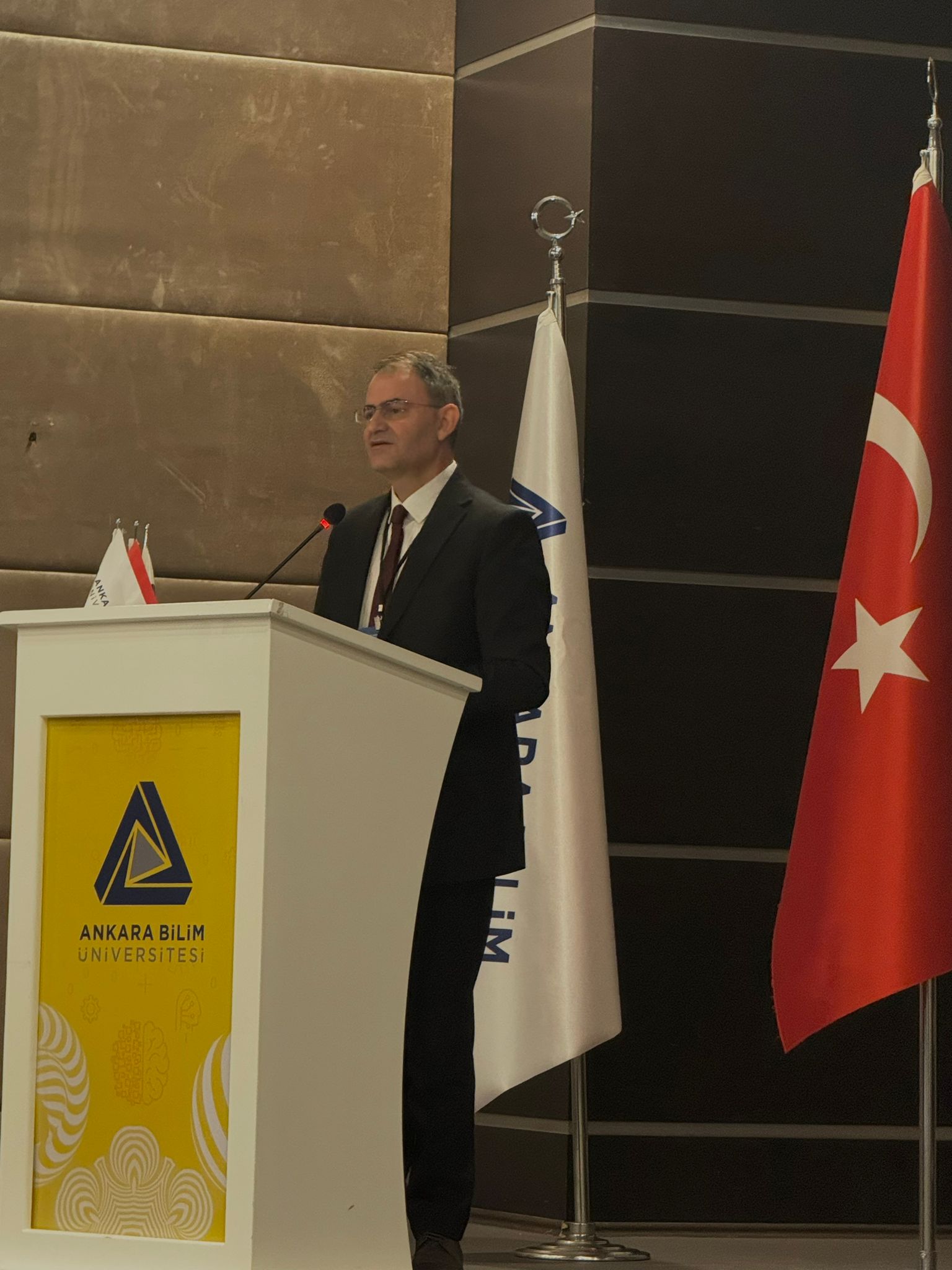 İnsan ve Toplum Bilimleri Kongresi