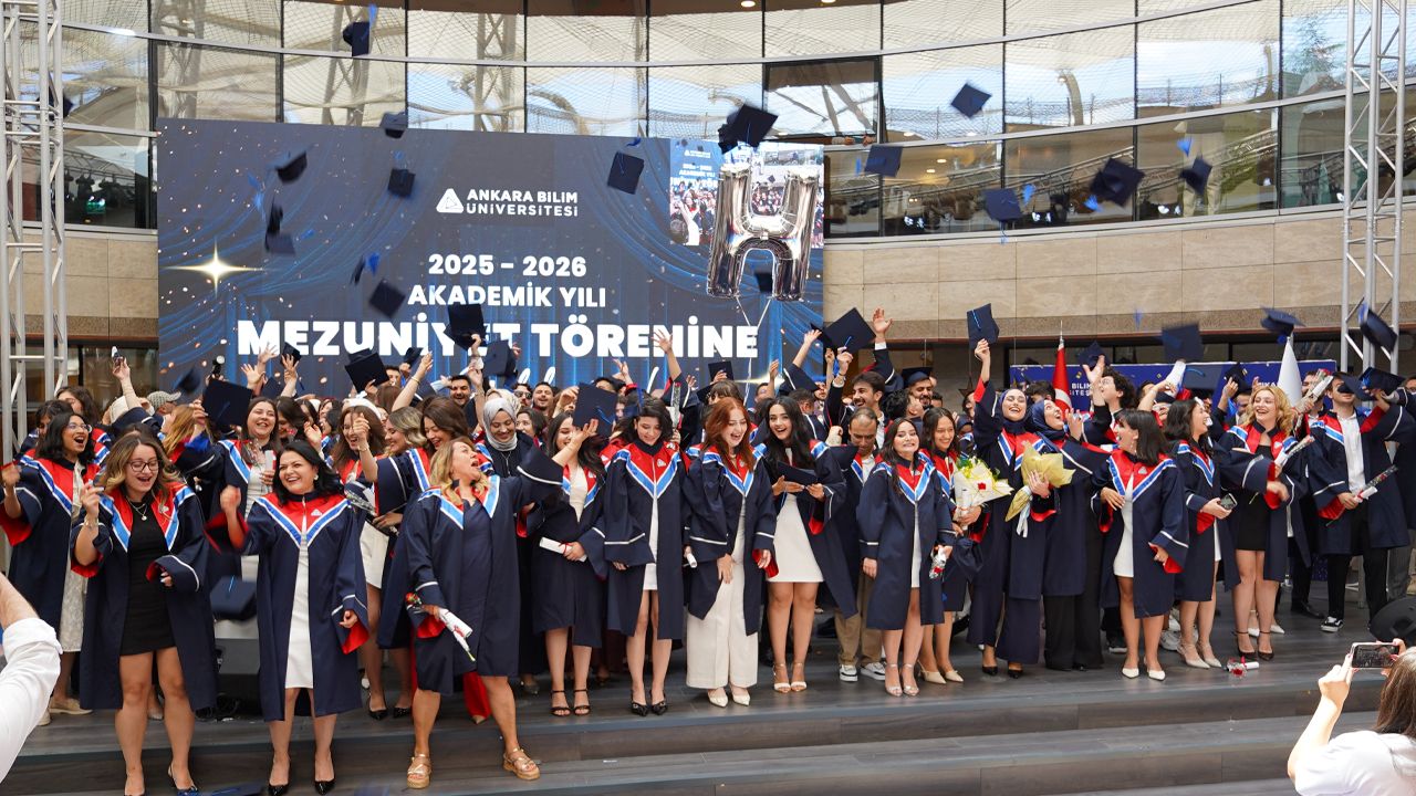The 2025-2026 Academic Year Graduation Ceremony was held.